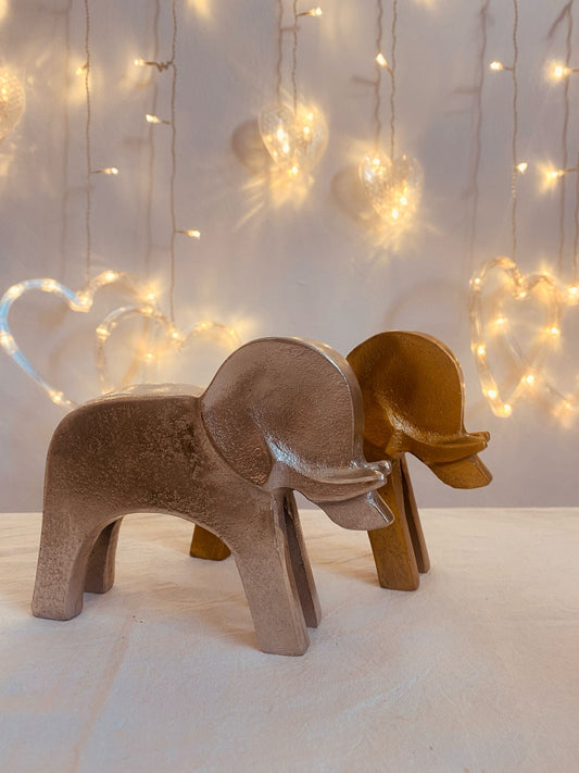 Elefantes de aluminio