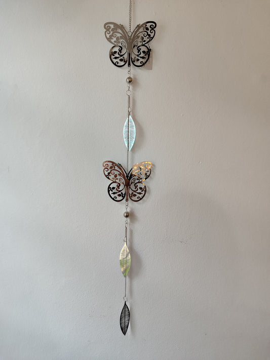 Colgante mariposas plateadas