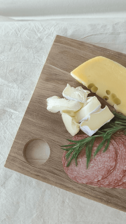 Tabla de madera con picada